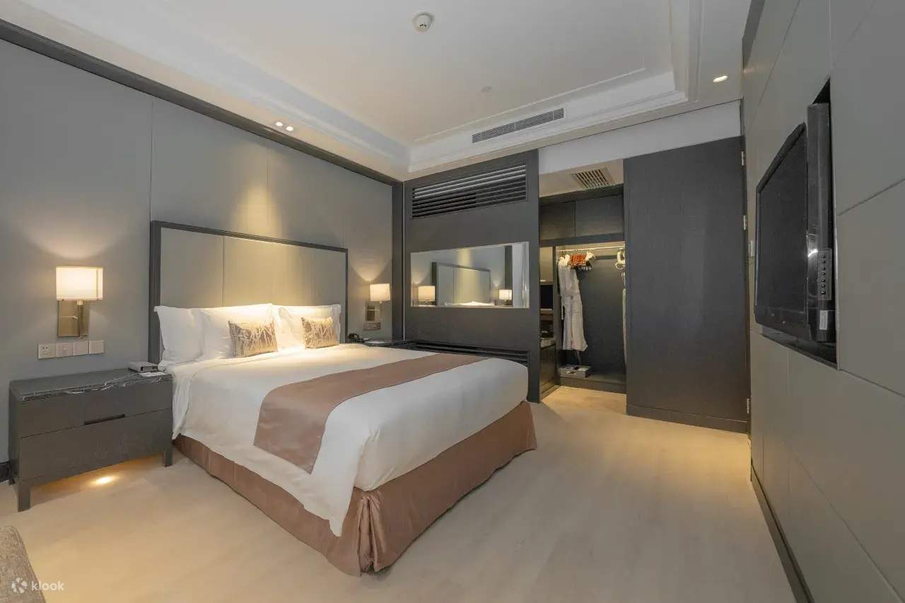 Accommodation package at Crowne Plaza Shanghai Jiading Yingyi